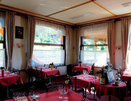 Hôtel-Buffet de la Gare Château-d'Œx Extérieur photo